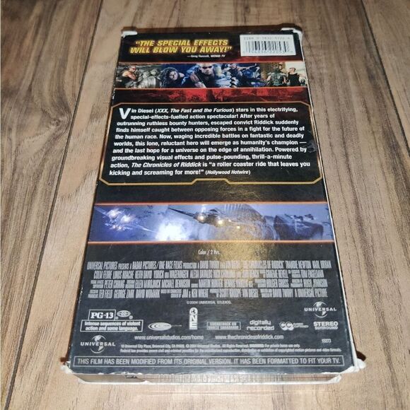 The Chronicles of Riddick VHS 2004 Vin Diesel. - Picture 2 of 4